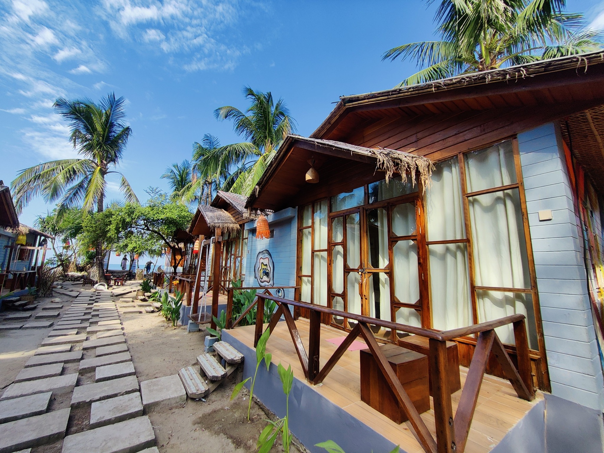 Shurjosnan Twin Beach Resort